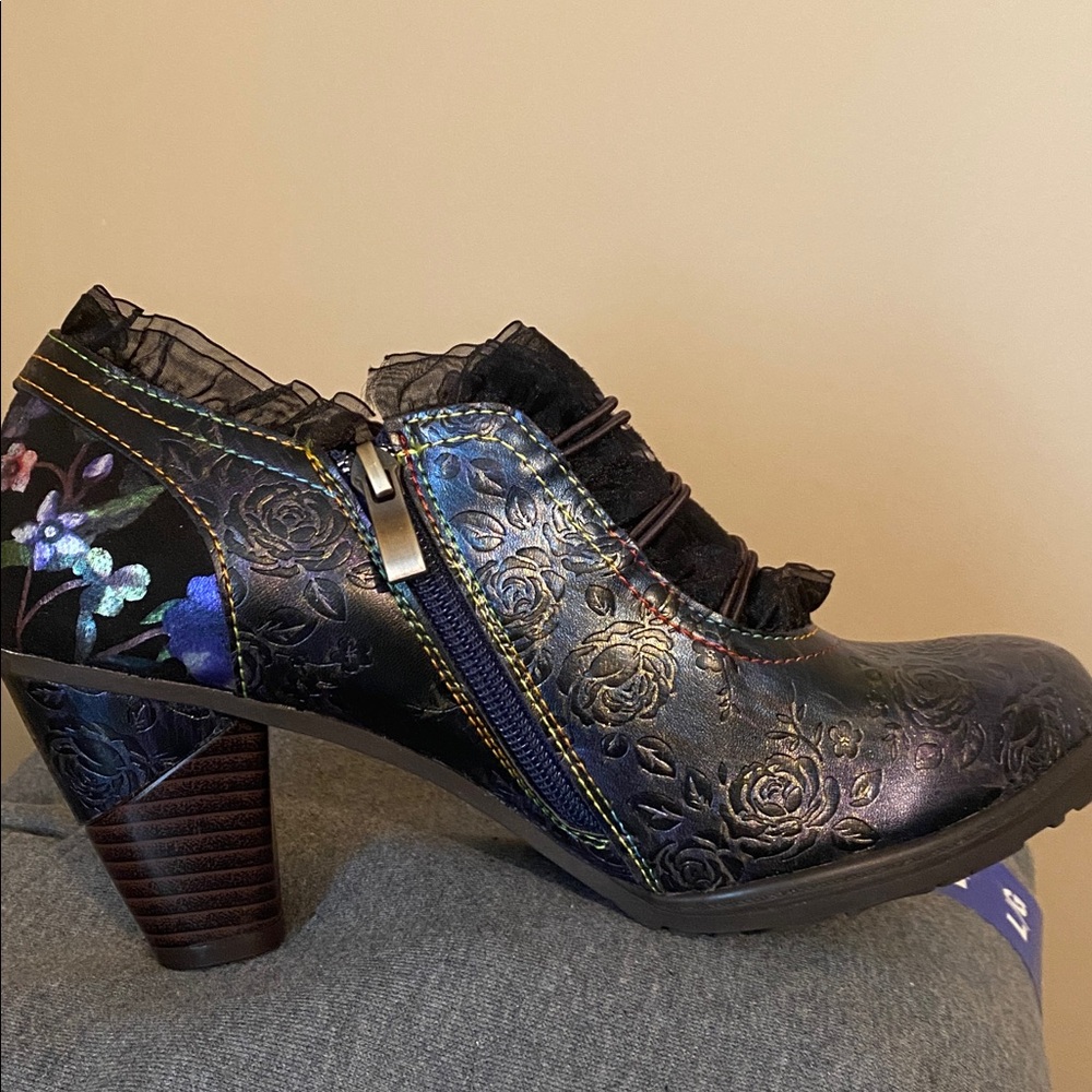 Woman shoes